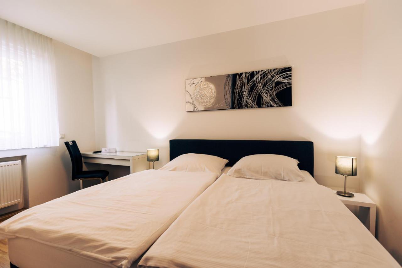 Hotel Restaurant Zagreb Кельн Екстер'єр фото