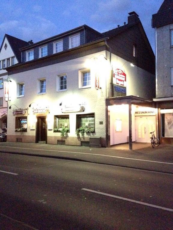 Hotel Restaurant Zagreb Кельн Екстер'єр фото